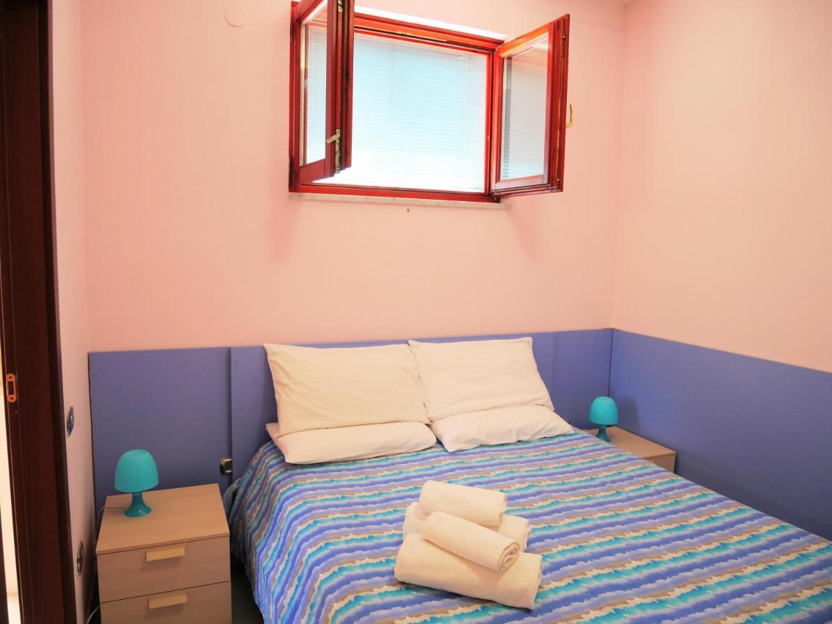 Olindo Apartment E Cristina Apartments 维克艾库塞 外观 照片
