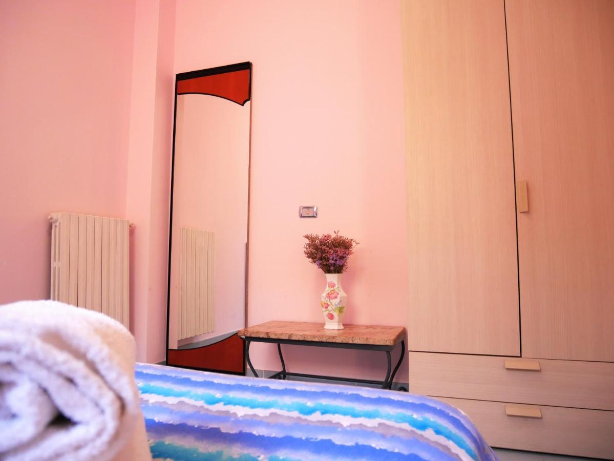 Olindo Apartment E Cristina Apartments 维克艾库塞 外观 照片