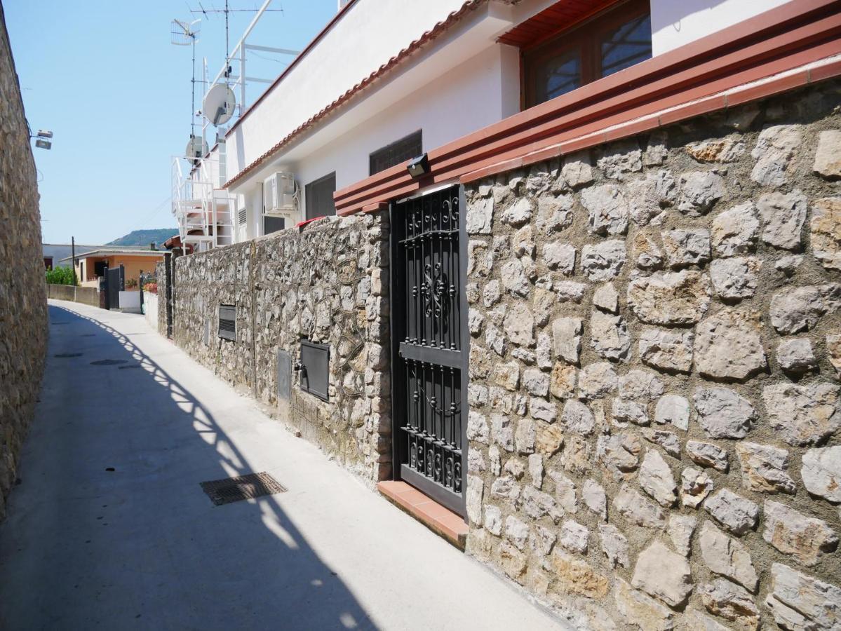 Olindo Apartment E Cristina Apartments 维克艾库塞 外观 照片